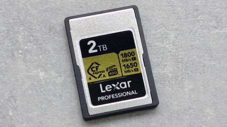 Lexar Professional GOLD CFexpress 4.0 Type A card